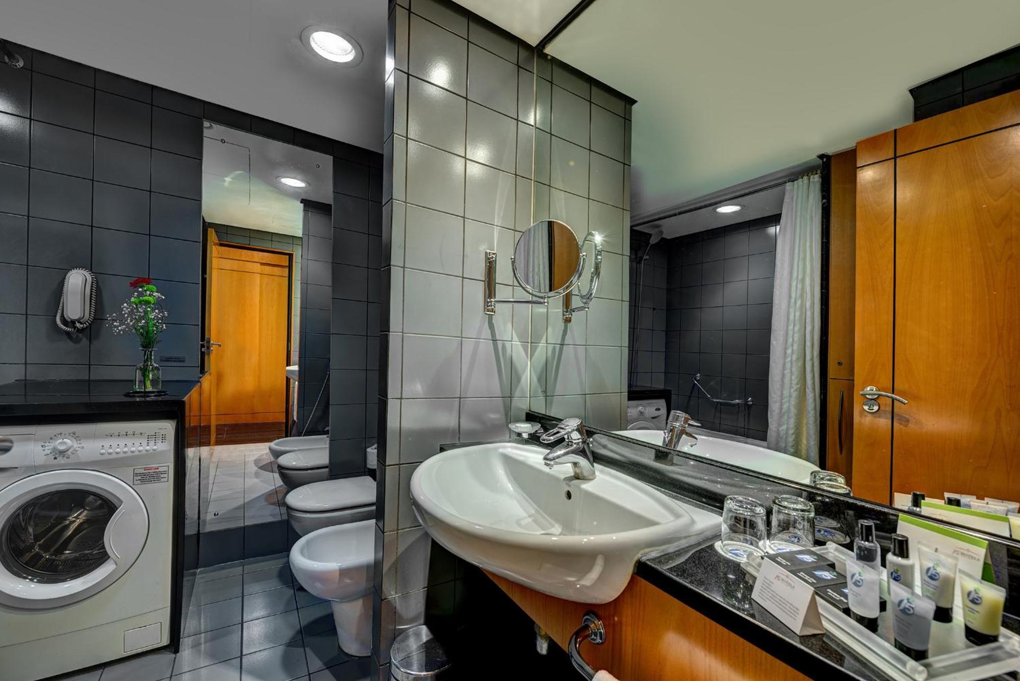 Premium King Room